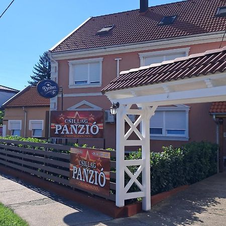 Отель Csillag Panzio Вац Экстерьер фото